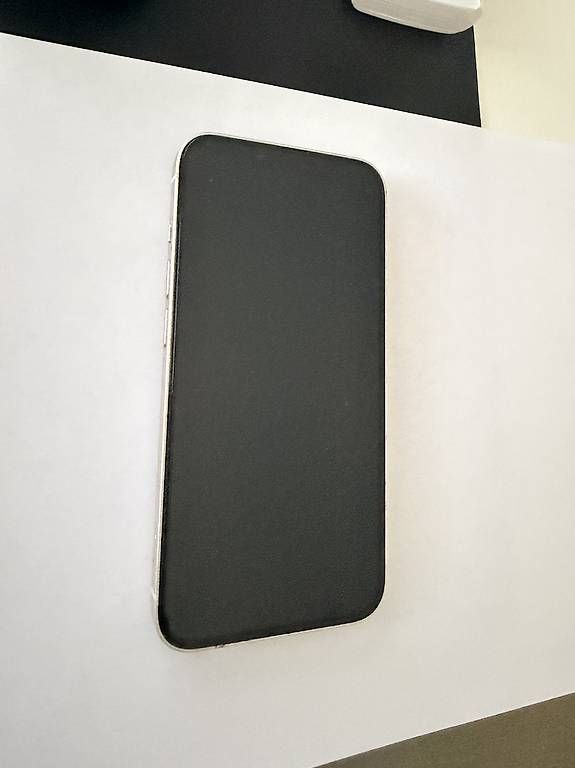 Portables: IPhone 14 256 GB – D'occasion à Giubiasco par 2020tato 1