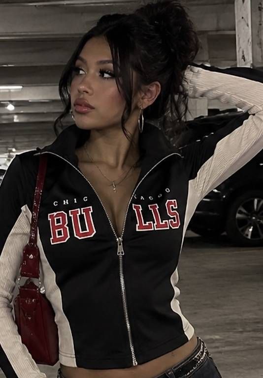 Giacche:  Chicago Bulls jacket – Usato da Bidogno venduto da sch_bby9 1