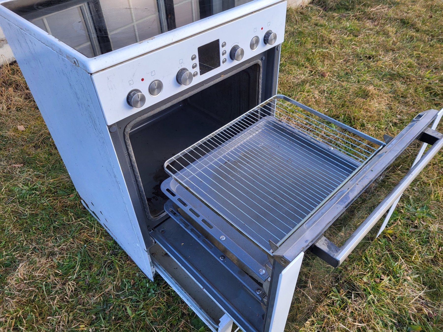 Elettrodomestici da cucina: Elektrokochherd Bosch mit Backofen Herd – Usato da Weissbad venduto da Milan041 5