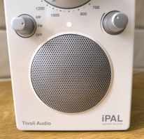 Tivoli Audio iPAL Radio (Henry Kloss)