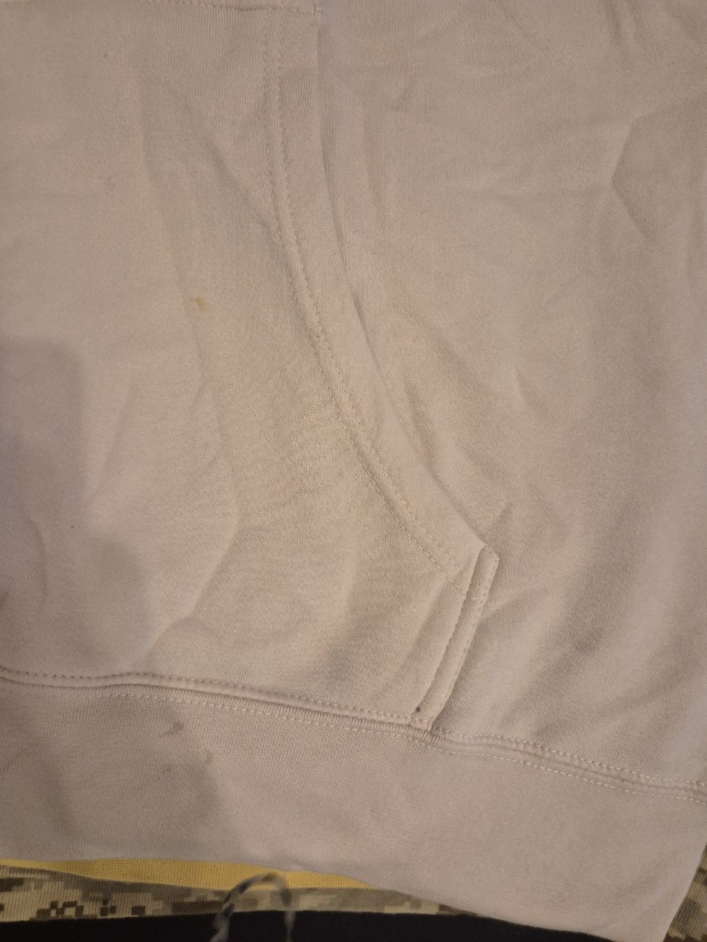 Pullover & Sweatshirts: Clickbait Kapuzenpullover Grösse XXL rosa – Gebraucht aus Wünnewil von bia_kj25 4