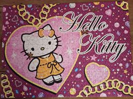 Puzzle HELLO KITTY 500 Teile (5 Teile fehlen)