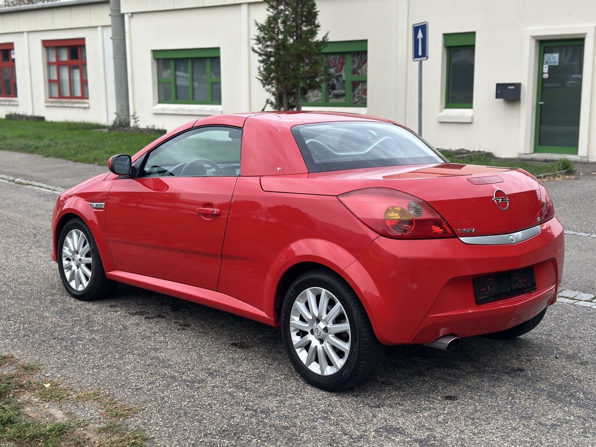 Opel Autos: Opel Tigra 1.8  – D'occasion à Niederbipp par urs_bnx2 2