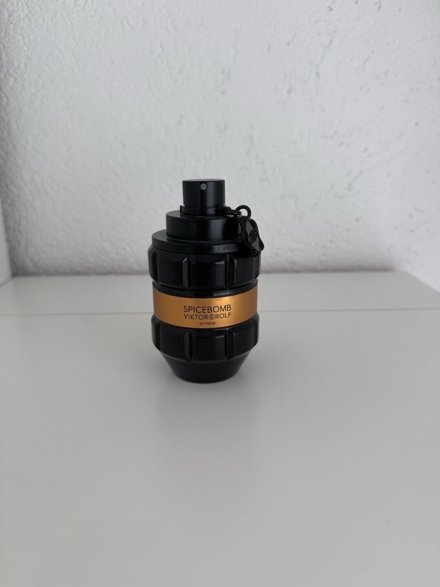 Profumi & Eau de Toilette: Viktor & Rolf Spicebomb Extreme – Usato da Widnau venduto da imr_wf5r