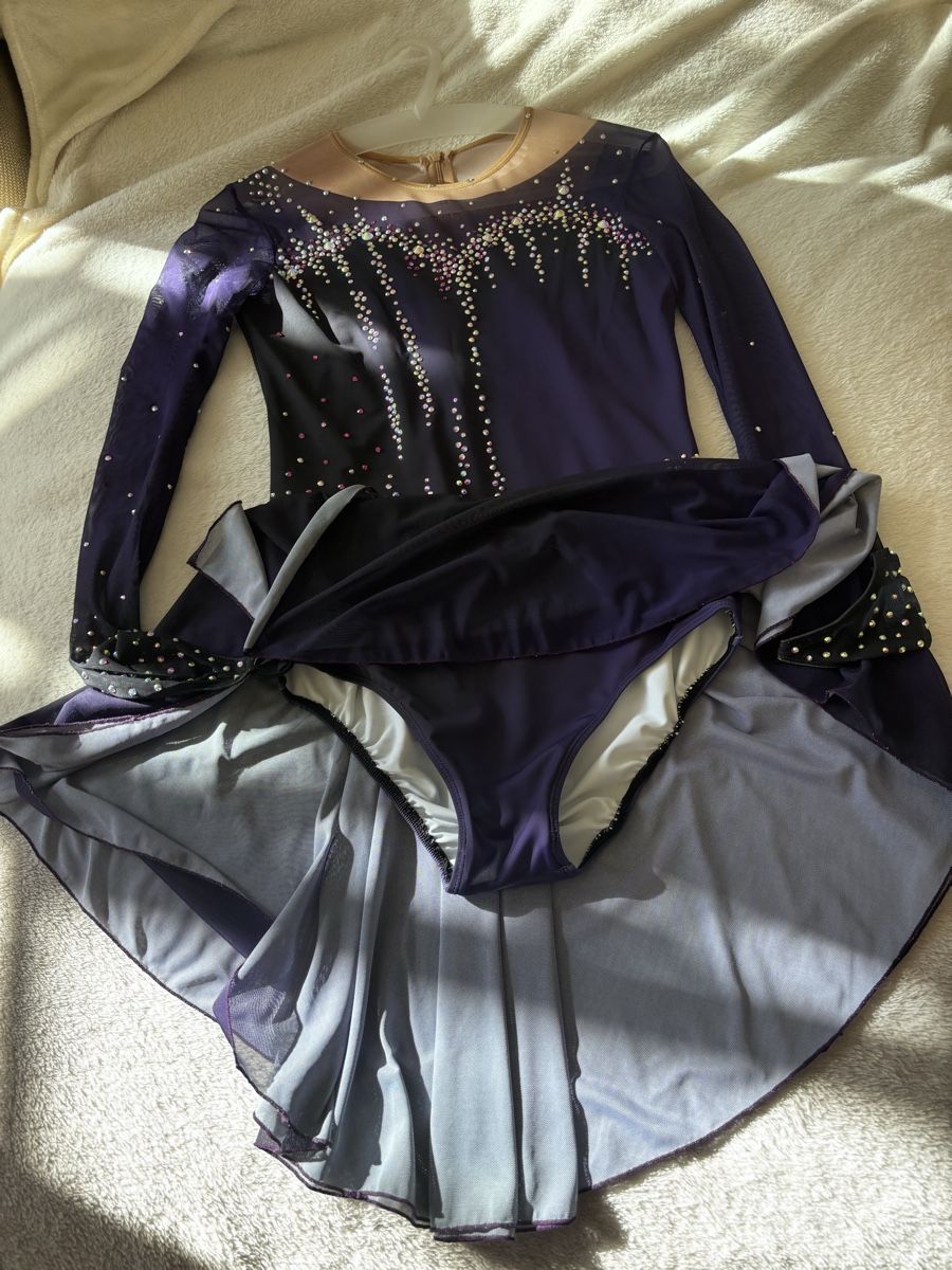 Costumi: Eiskunstlauf Kürkleid – Usato da Wallisellen venduto da BigRick 8