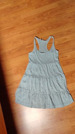 Sommerkleider NEU! Gr. S, 7 Stk.