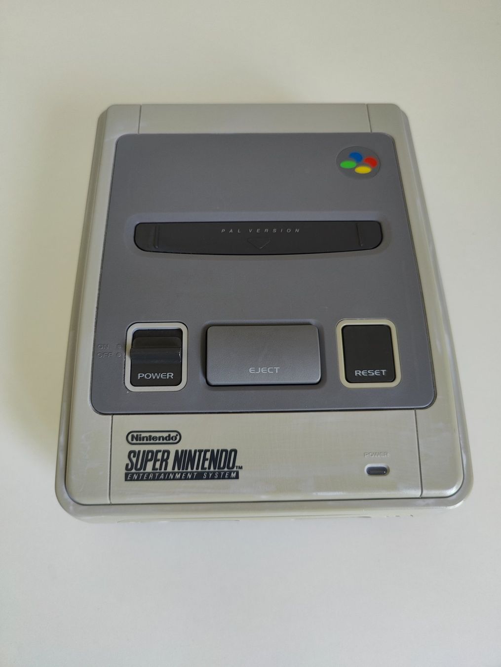 Nintendo Consoles: Super Nintendo SNES inkl. drei Controller und Kabel – D'occasion à Dintikon par Nightcom