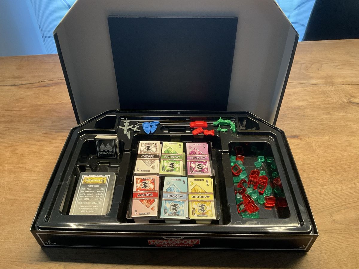 Hasbro Giochi: Monopoly Millionär – Usato da Kestenholz venduto da MarlisI 1