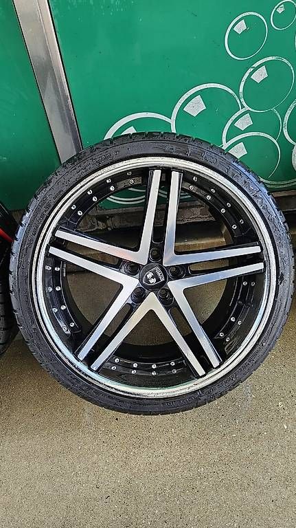 Pneus & Kompletträder: Jantes Aversus 22" 5x120 – Gebraucht aus Lucens von Ilylina