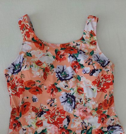 Neuer Damen Badeanzug, Grösse 3XL / 46 / 48