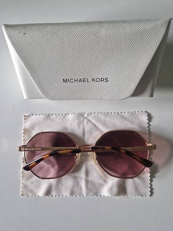 Occhiali & Lenti: Occhiali da sole Michael Kors  – Usato da Bellinzona venduto da lus_lyb5 1