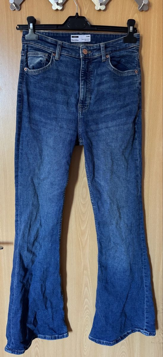 Bershka Jeans: Bershka Schlaghose – Usato da Ins venduto da maximal_30CHF