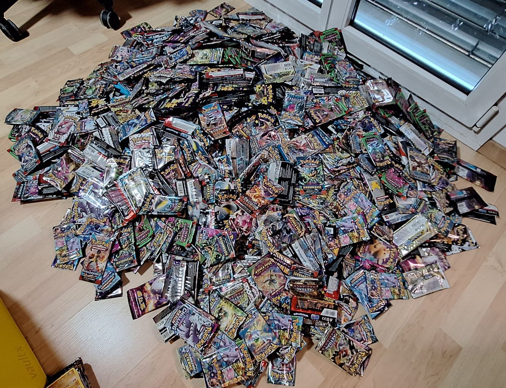 Pokémon Carte collezionabili: 1850+ OPENED & EMPTY Pokemon Pack Collection – Usato da Andwil SG venduto da popatus 6