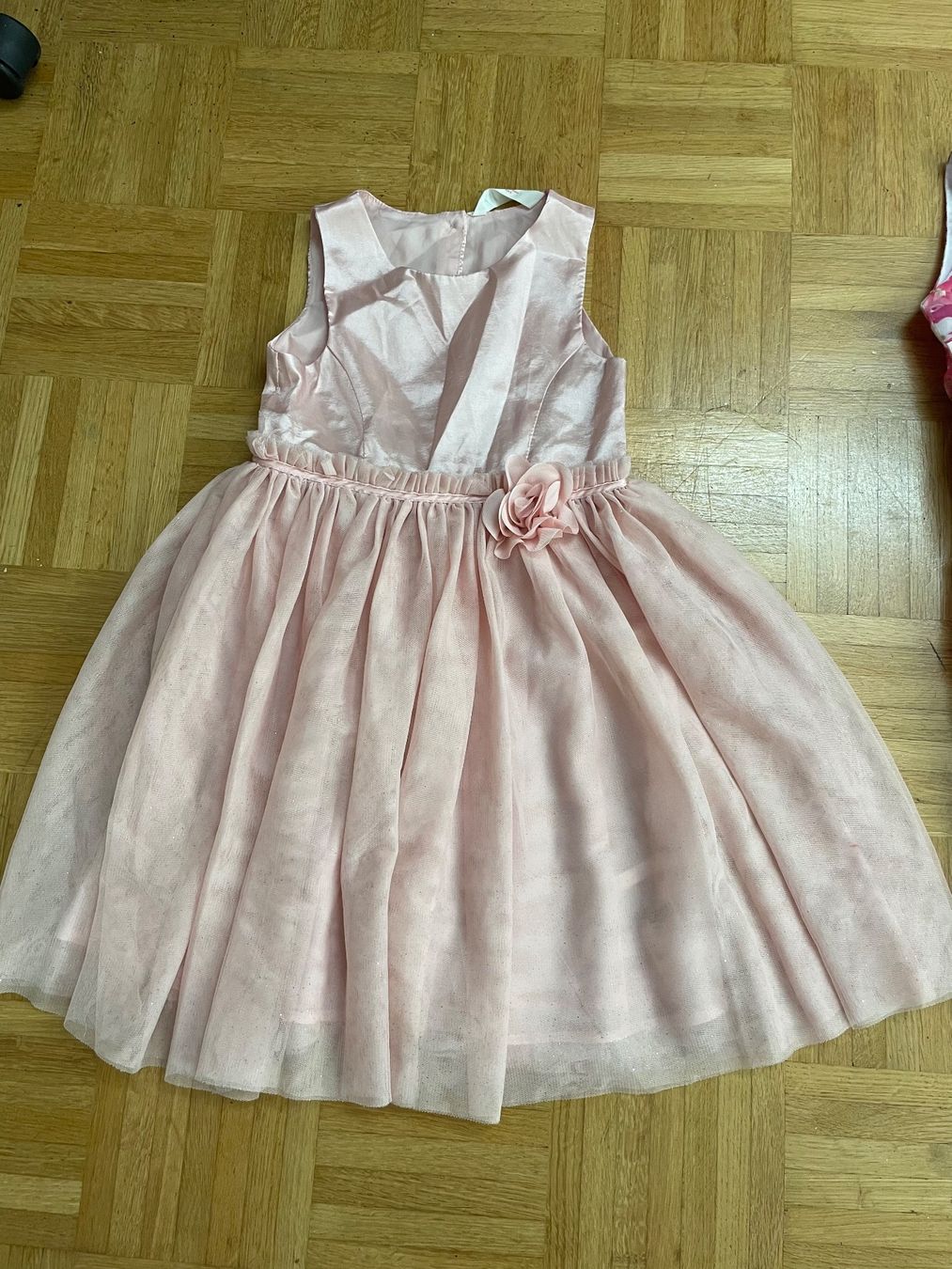 Lotti & Set di vestiti: 3 Kleider Gr 128/134 – Usato da Biel/Bienne venduto da philong 2