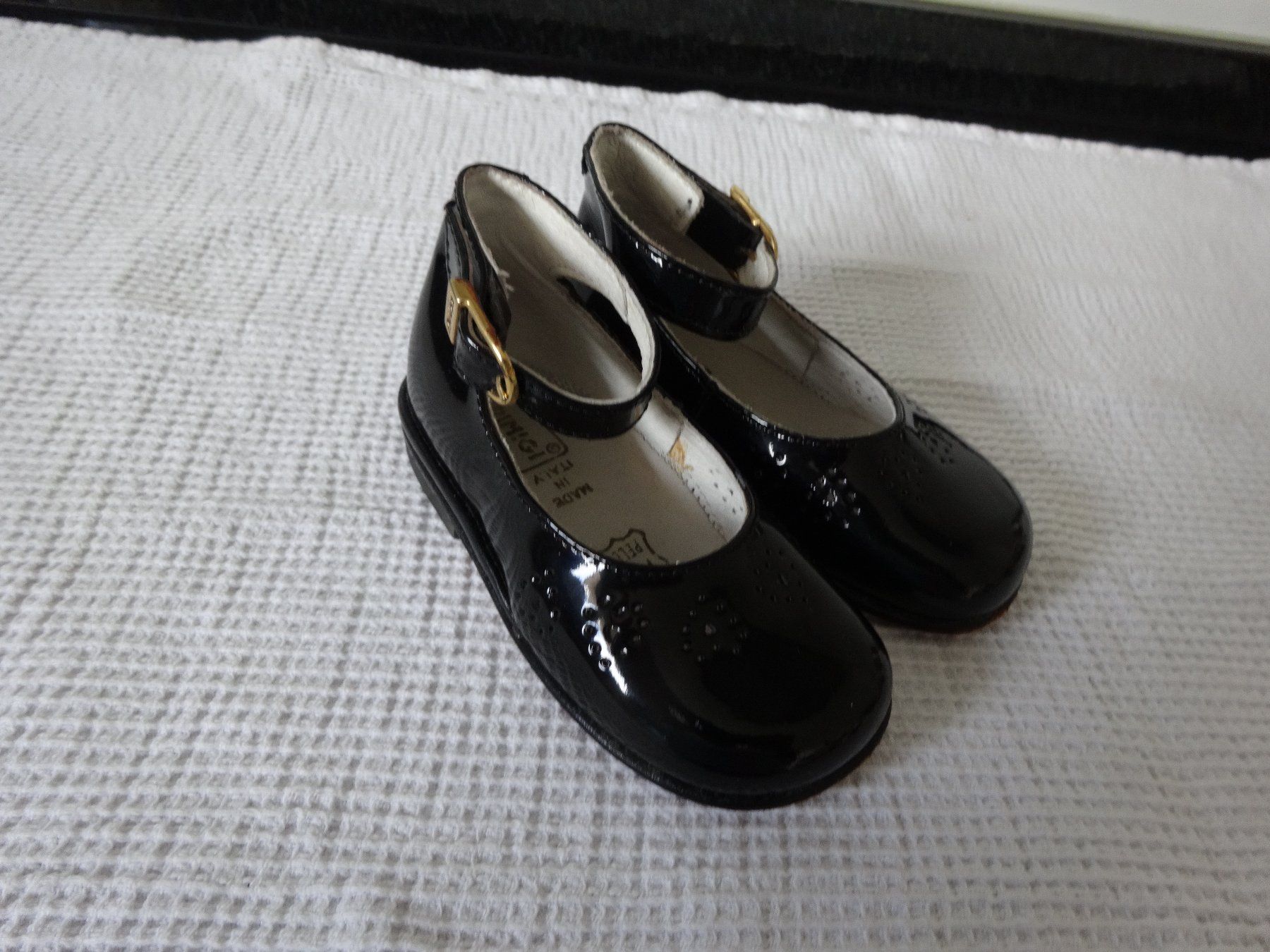 Scarpe per ragazzi: Schwarze Lack Kinderschuhe Primigi Gr 20 – Usato da Neerach venduto da jenny062 5
