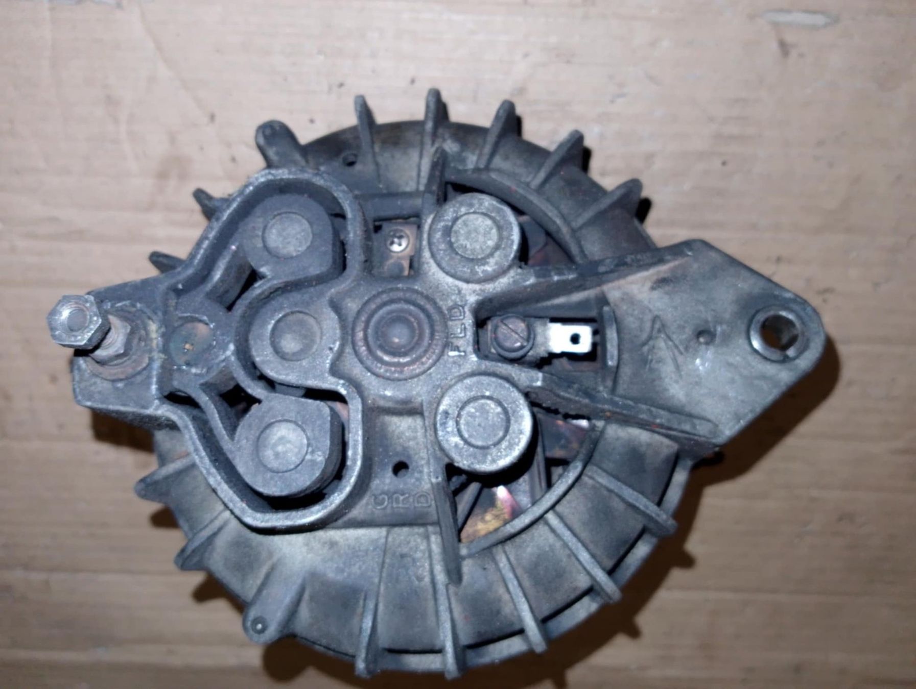 Mopar Tutti pezzi di ricambio auto: Alternator  Mopar Chrysler – Usato da Niedergösgen venduto da usc_tt5r 3