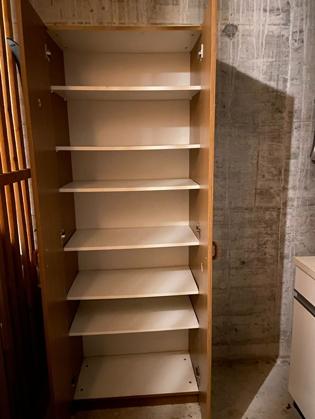 Armadi: Schrank – Usato da Nods venduto da agnes56 1