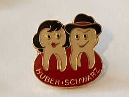 1 Pin Huber Schwarz Zahnarzt