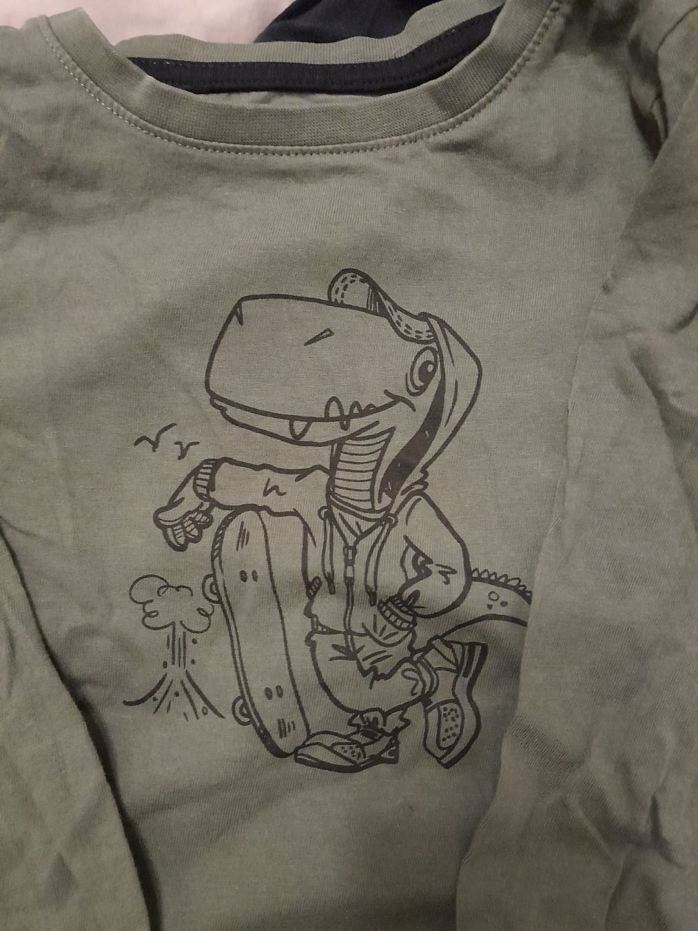 Chemises, T-shirts & Polos: Kinder Pullover Grösse 98 – D'occasion à Worb par Osterthal 4