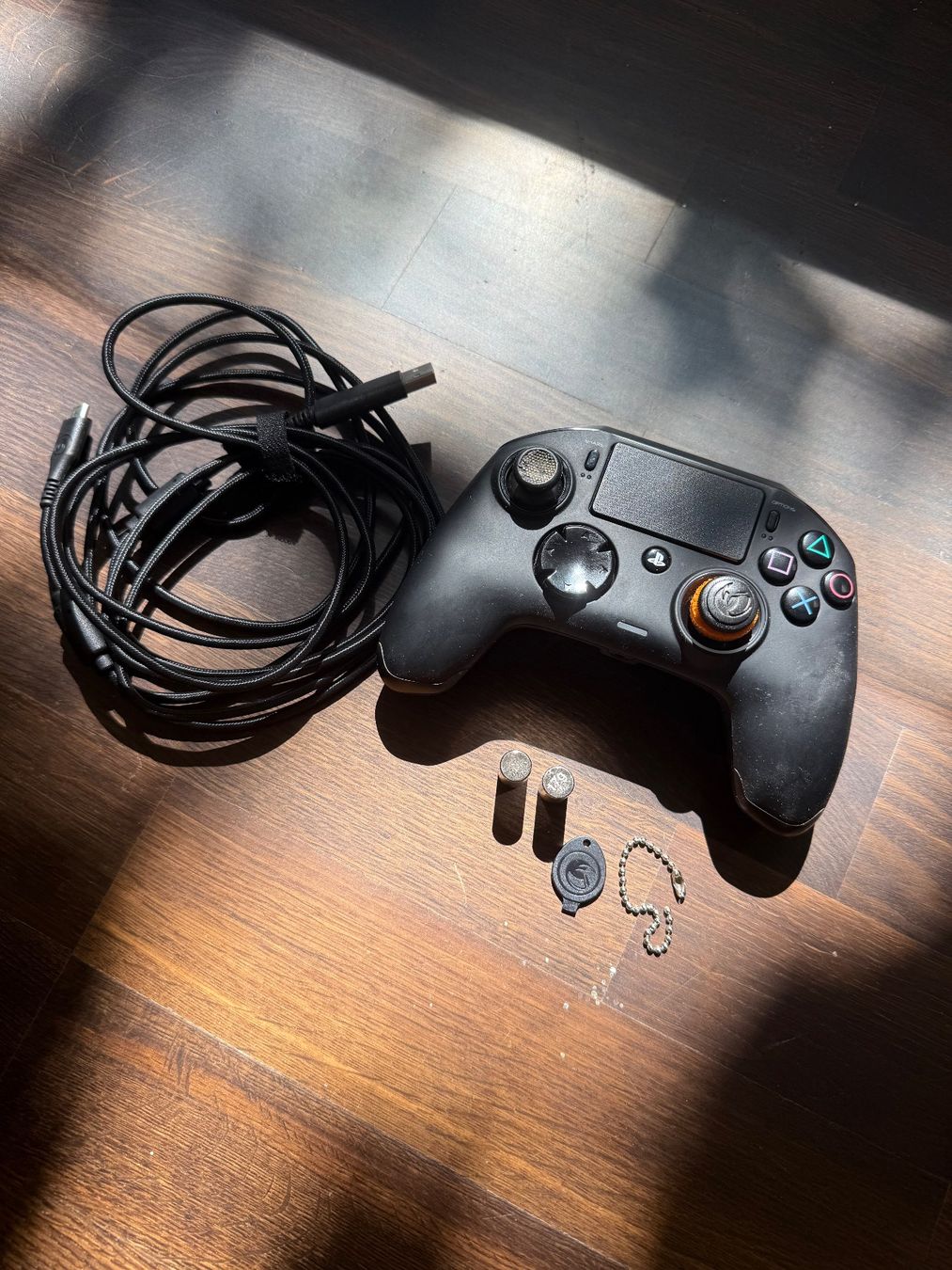 Controller: Controller Nacon Revolution Pro V2 – Gebraucht aus Frauenfeld von Atomikz