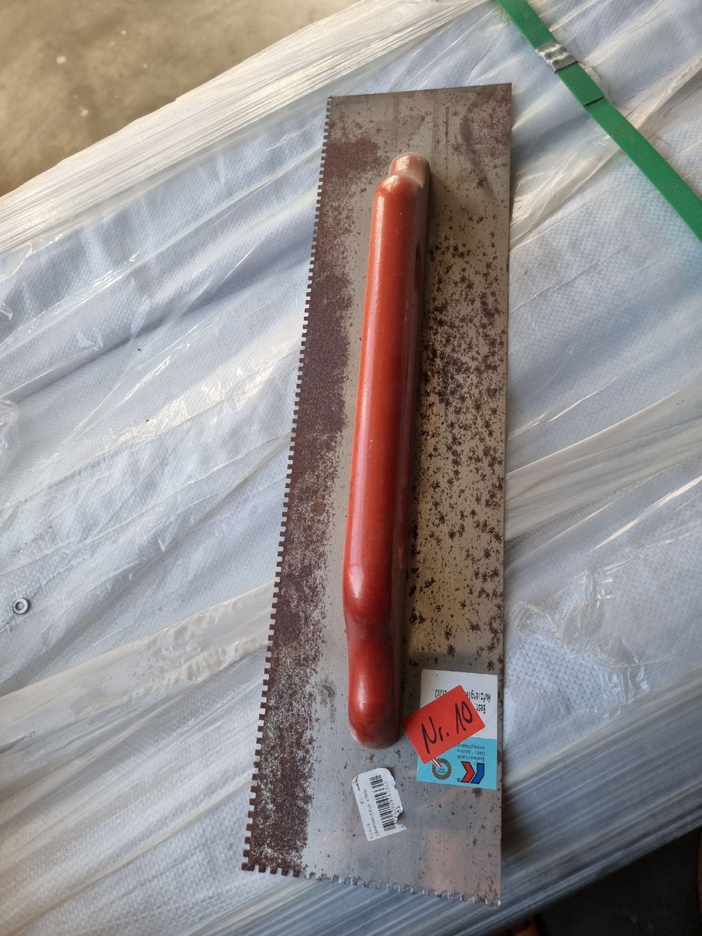 Tous les outils: Zahnkelle mit Kunststoffgriff  – D'occasion à WIL SG par Sprin319