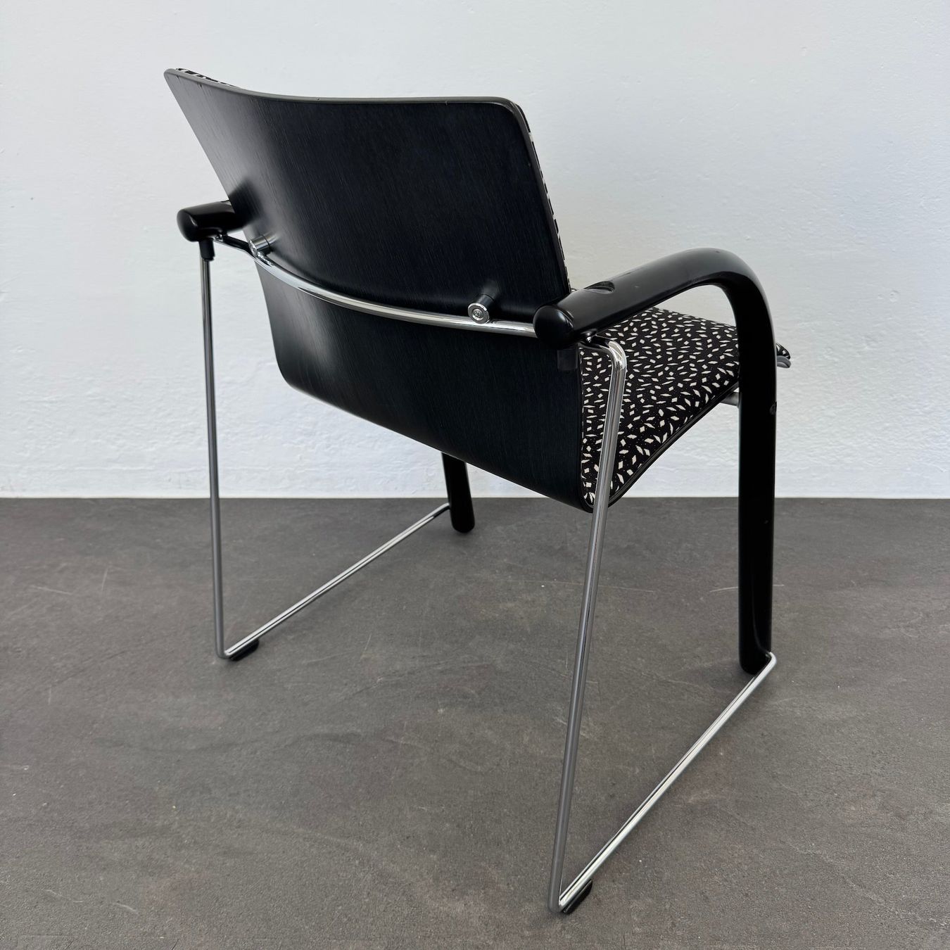 Thonet Sedie: Thonet S 320 P Polsterstuhl – Usato da Schönenwerd venduto da mcofficeshop 3