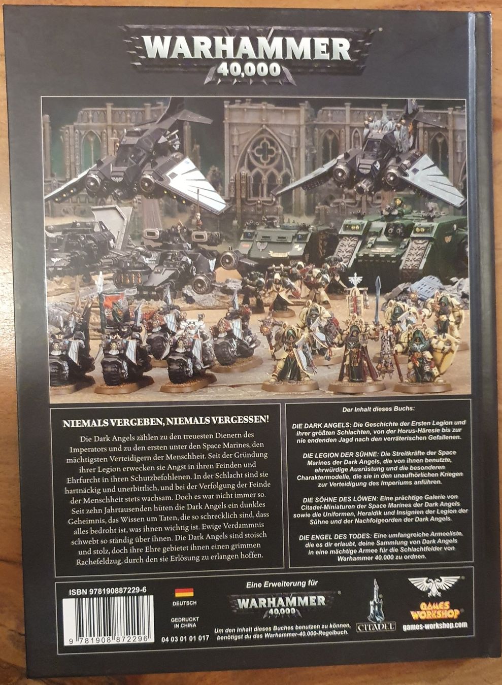 Bücher: Warhammer 40k Codex: Dark Angels – Gebraucht aus Gachnang von  1
