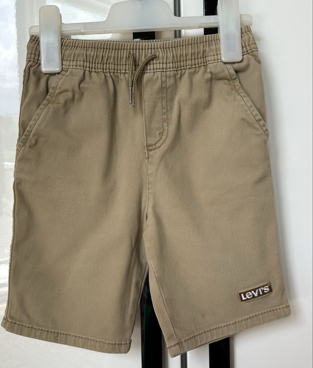 Levi's Pantaloni: Bermuda in cotone Levi’s – Usato da Castel San Pietro venduto da Moregi