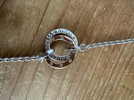 Schönes Guess Armband, neuwertig, tolles Geschenk!