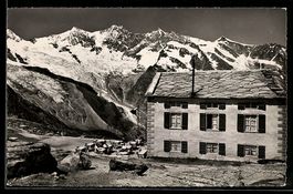 Saas-Fee, Berghaus Plattjen mit Mischabe