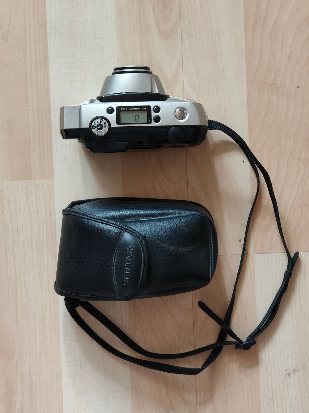 Pentax Appareil photo: Pentax ESPIO 160 Superzoom with date back – D'occasion à Hägendorf par Flashman 1