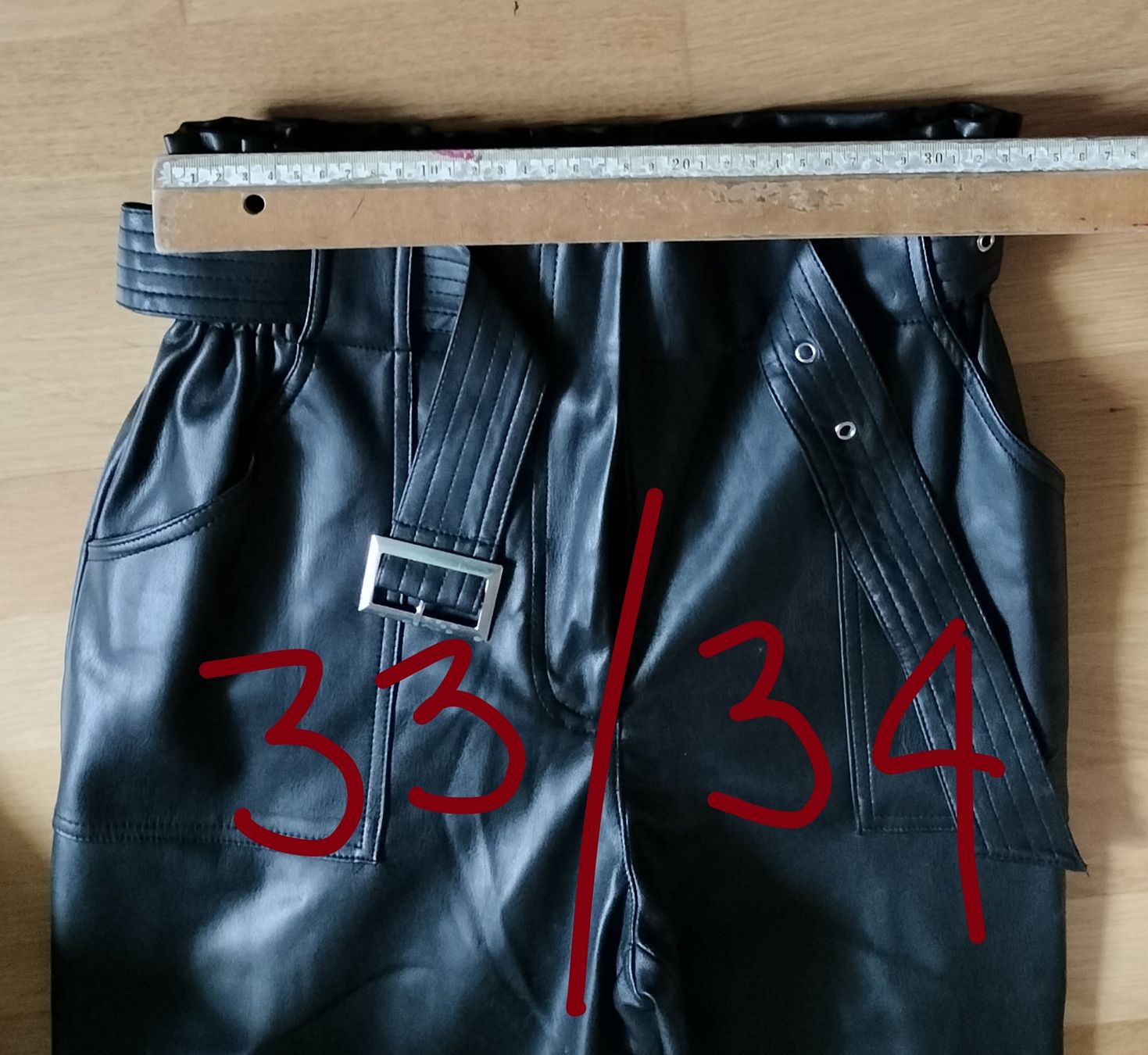 Only Pantaloni: Hose Only 40 – Usato da Bern venduto da verateinilae 2