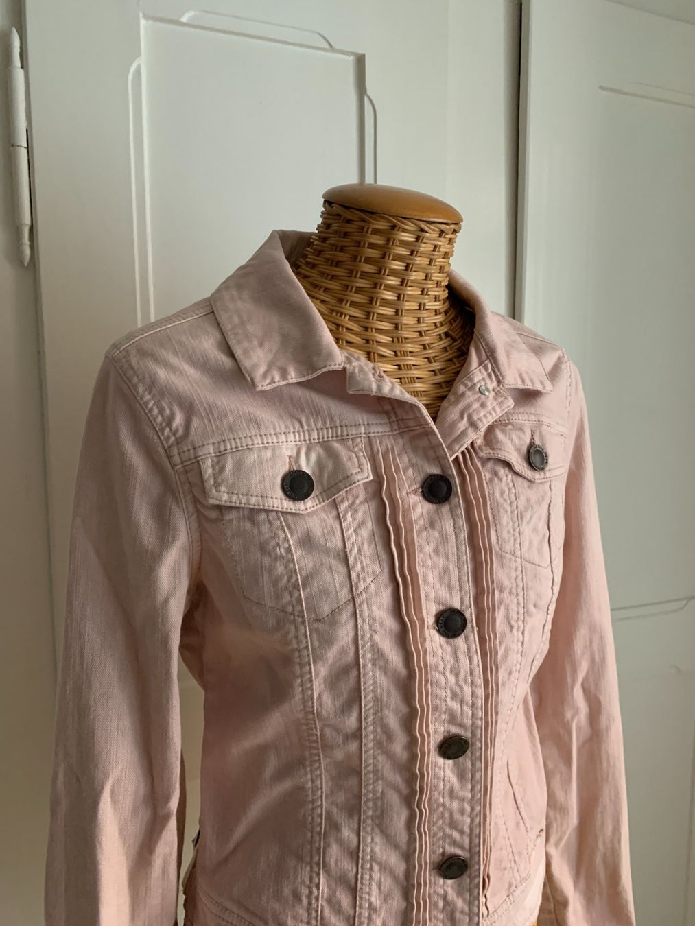 La Redoute Vestes: LA REDOUTE - Jeansjacke rosarot 34 – D'occasion à Zürich par Diazaio 1