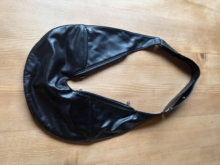 Sash Bag Black Faux Leather Sash Bag - aus den USA