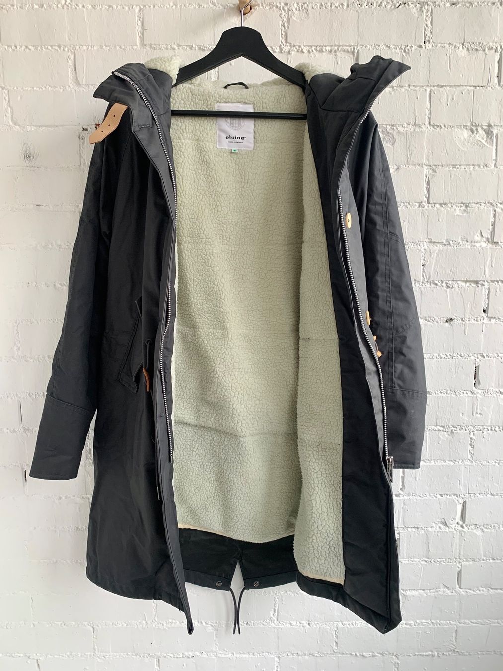 Elvine Giacche: Navyblauer Fishtail-Parka mit Teddyfell von Elvine – Usato da Bern venduto da Fraeuleinhonig 2