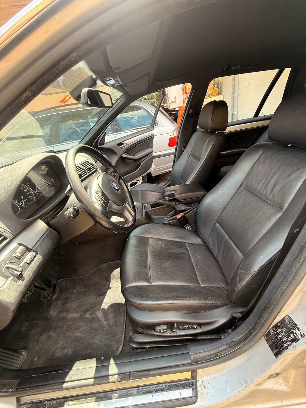 BMW Autos: BMW 330xi Touring MFK 02.25 – D'occasion à Unterterzen par Diamond1291 3