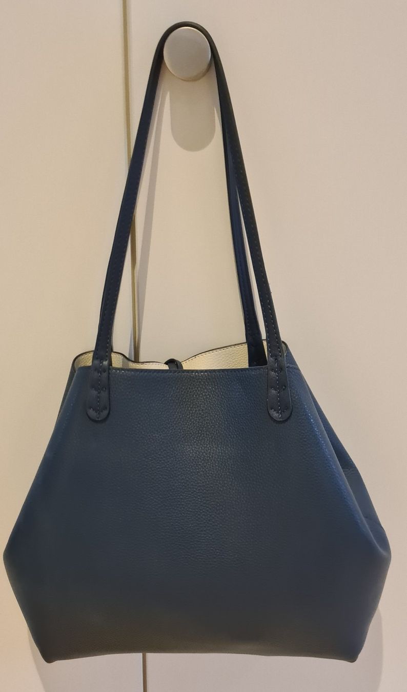 Taschen für Damen: Handtasche – Gebraucht aus Islikon von EFH651 1