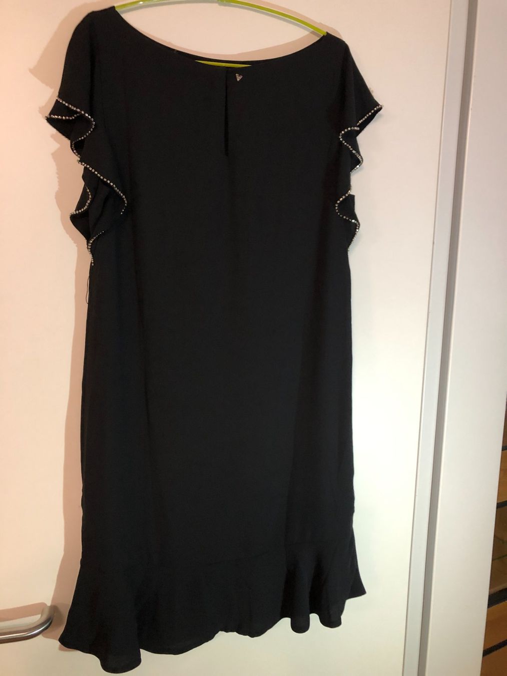 Guess Vestiti: Cocktailkleid- Abendkleid  Guess Grösse M Kleid – Usato da Fischbach-Göslikon venduto da 78anna 1
