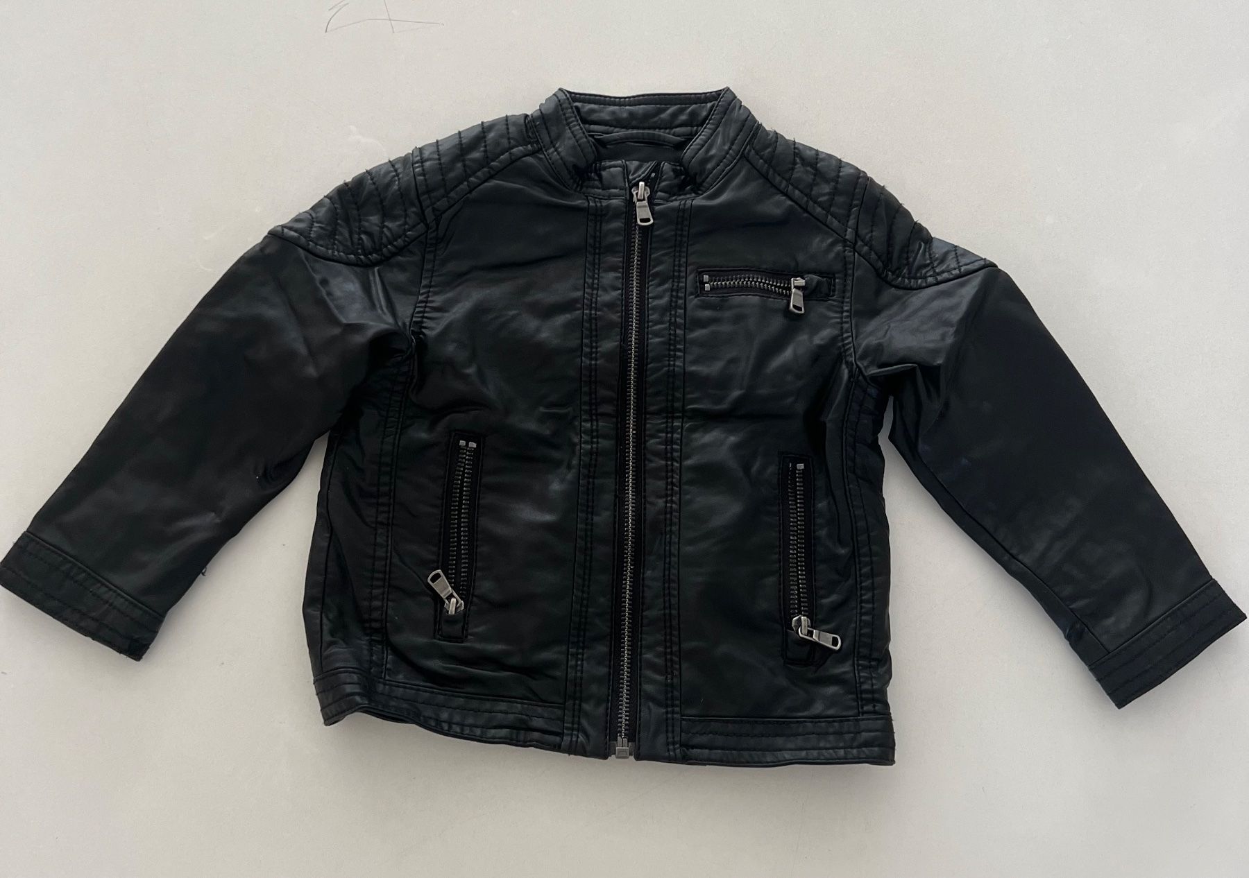 H&M Giacche & Cappotti: Veste en cuir – Usato da Riva San Vitale venduto da anouky01