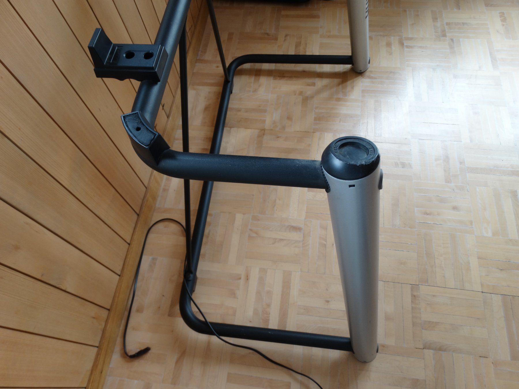 Supporti per strumenti musicali & leggii: Keyboard Ständer – Usato da Lengnau AG venduto da Oskarhuus 1
