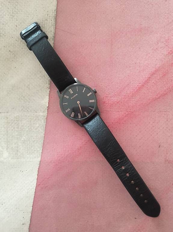 Uhren: schwarze Uhr Pilgrim – Gebraucht aus Pratteln von silvermoon78