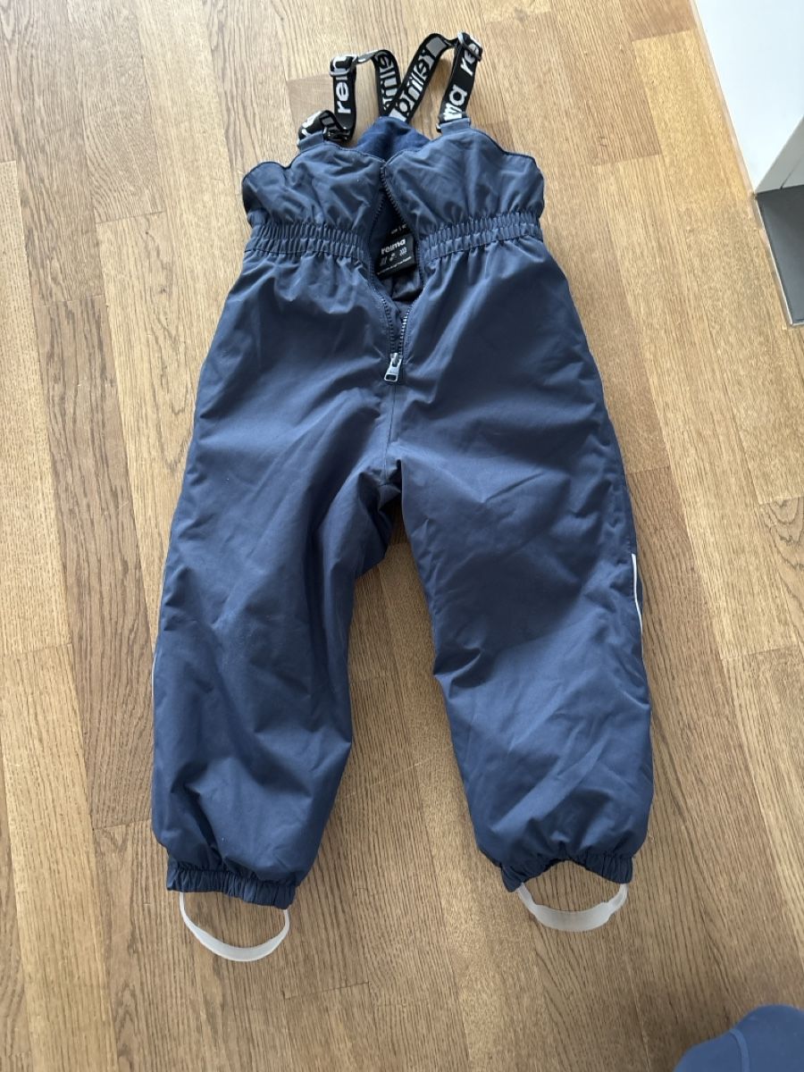 Reima Pantaloni: Reima Skihosen Gr 98 dunkelblau – Usato da Baar venduto da Ginasoskin