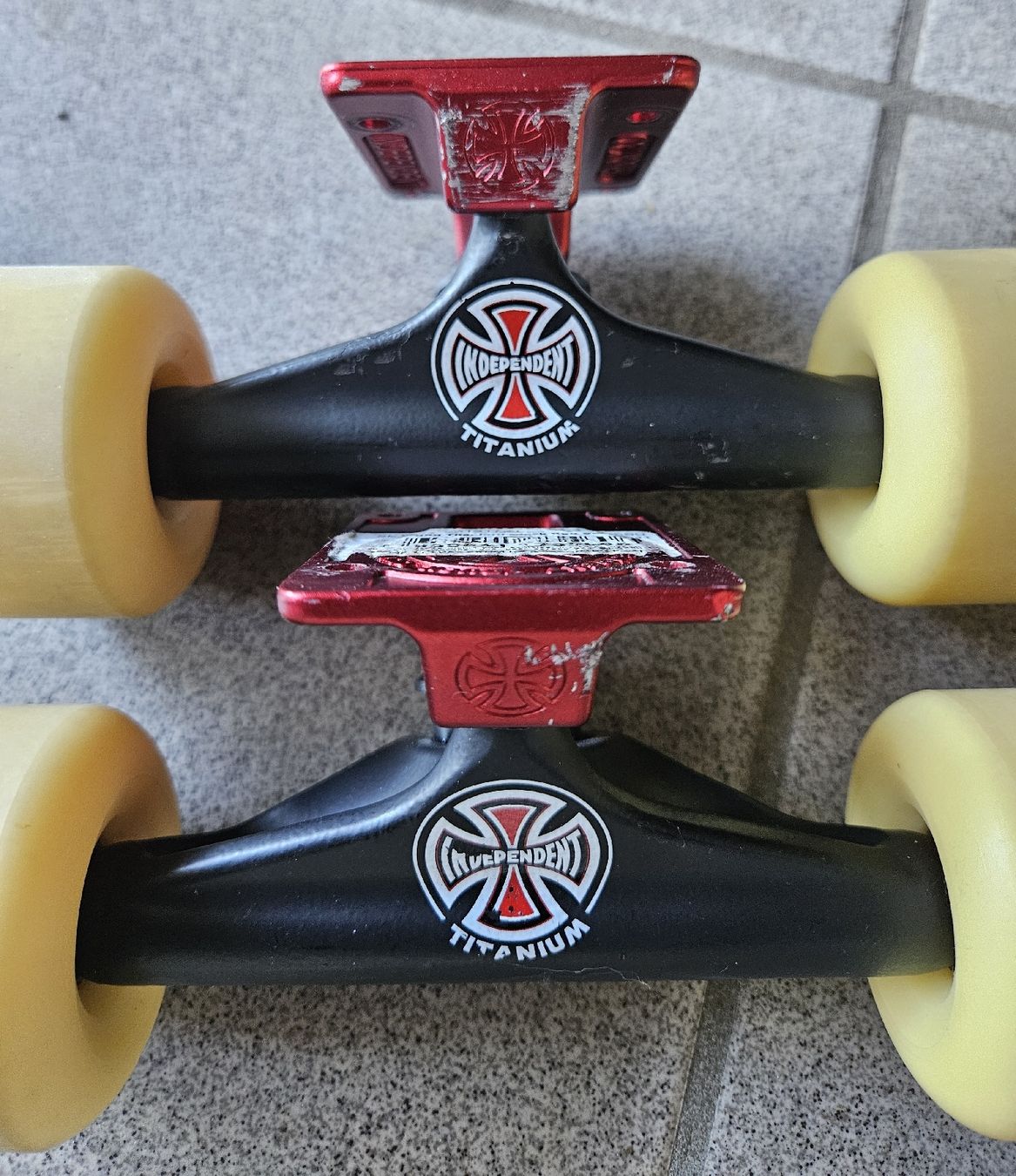 Skateboards: axes de skate independent – Usato da Tramelan venduto da Vipers1