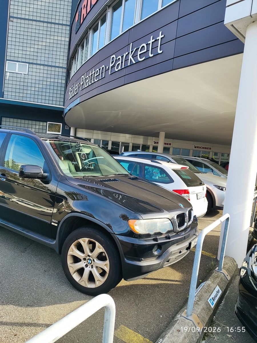BMW Autos: BMW X5 3.0i – Gebraucht aus Luzern von Suneha 2