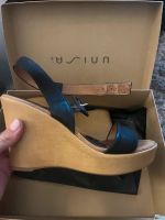 UNISA Keilabsatz Sandalen
