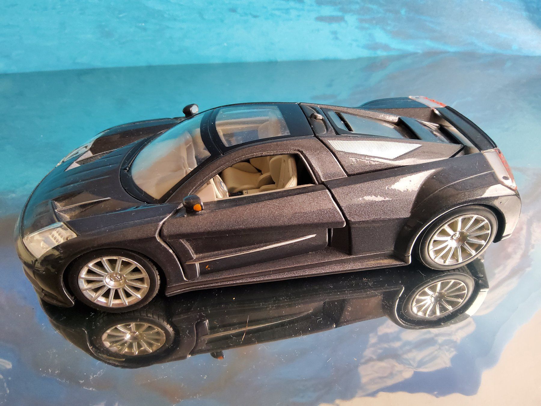 Chrysler Modellini d'auto: Chrysler ME Four Twelve 1/24 Maisto – Usato da Grüningen venduto da VENOM59