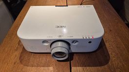 NEC PA572W+NP13ZL*3LCD Beamer Projektor 5700lm, 37h Laufzeit