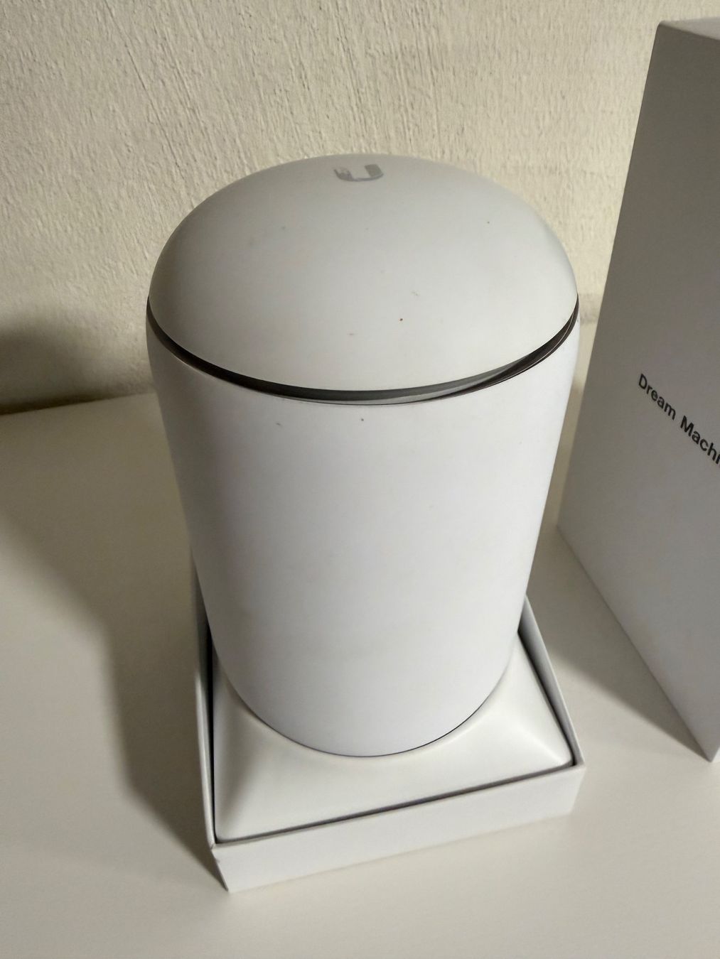 Ubiquiti Modems & Routeurs: Ubiquiti Dream Machine – D'occasion à Grandvillard par Jobelin 1