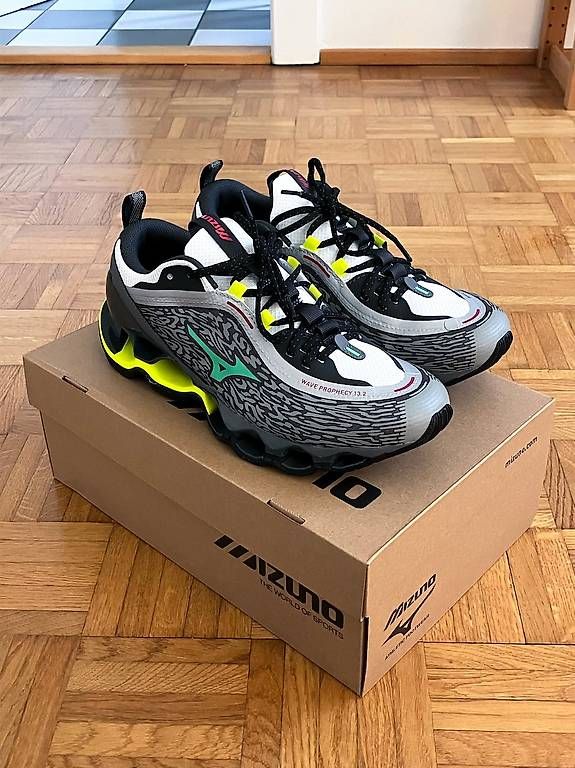 Scarpe da uomo: Chaussures Mizuno Wave Prophecy 13.2 – Usato da Lausanne venduto da adr_dsb7