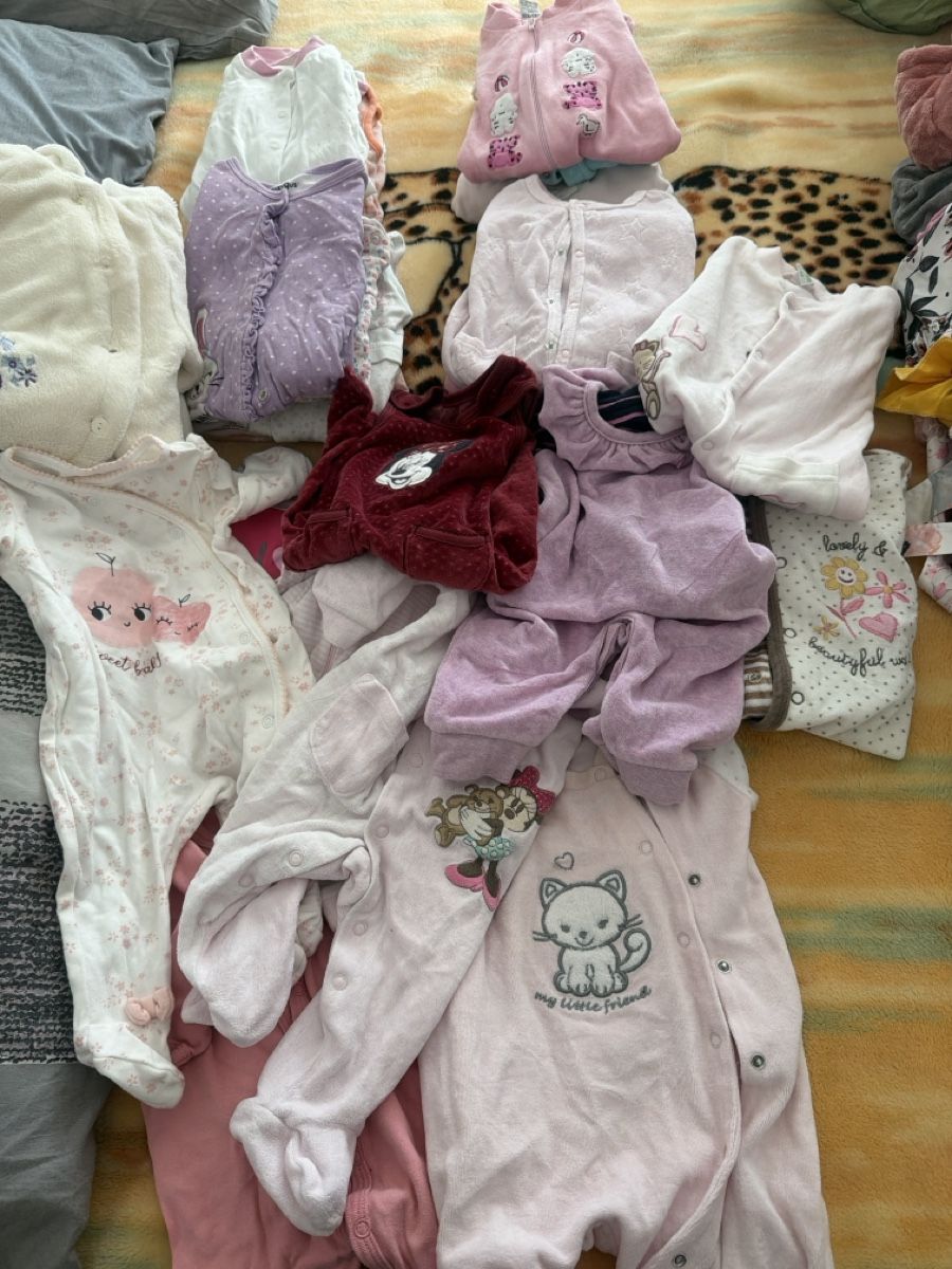 Lotti & Set di vestiti: Babykleidung Strampler Grösse 50-62 – Usato da Wangen b. Olten venduto da Sarina93881621 1